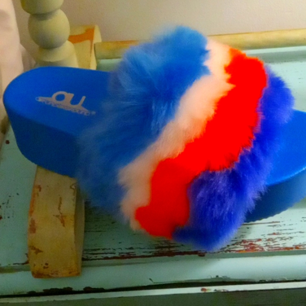 Platform Fluff slides